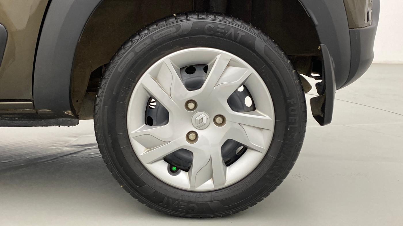 2020 Renault Kwid 1.0 RXT Opt, Petrol, Manual, 19,142 km, Left Rear Wheel