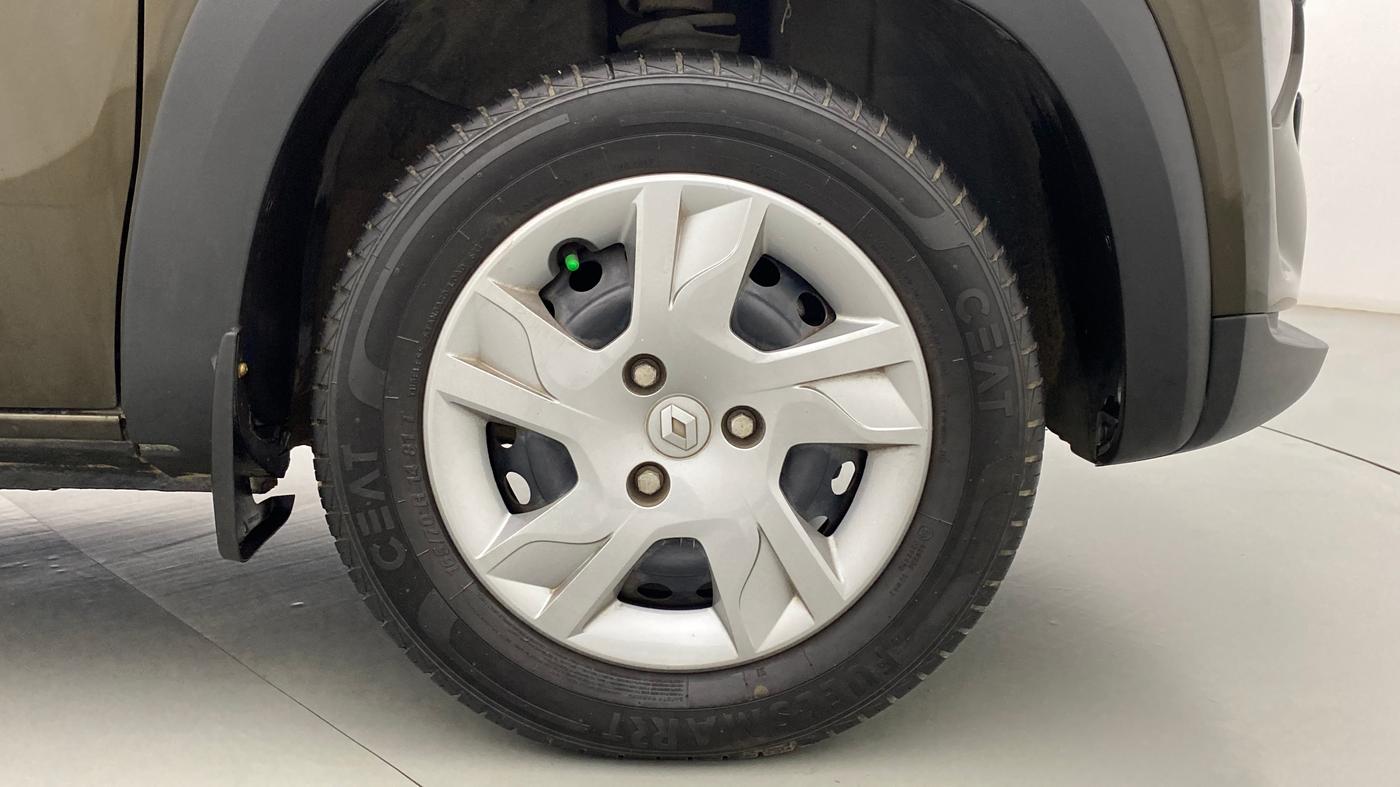 2020 Renault Kwid 1.0 RXT Opt, Petrol, Manual, 19,142 km, Right Front Wheel