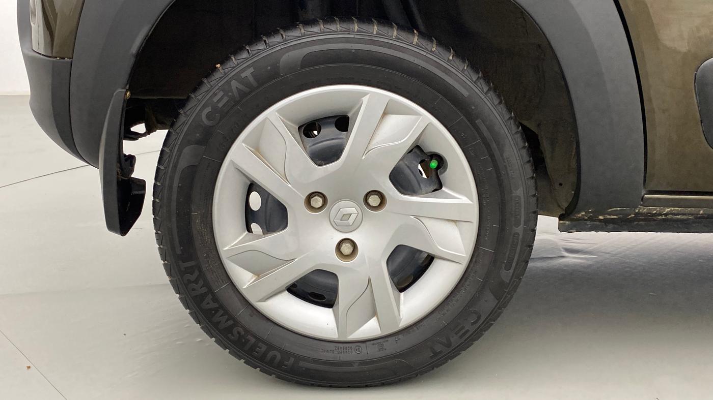 2020 Renault Kwid 1.0 RXT Opt, Petrol, Manual, 19,142 km, Right Rear Wheel