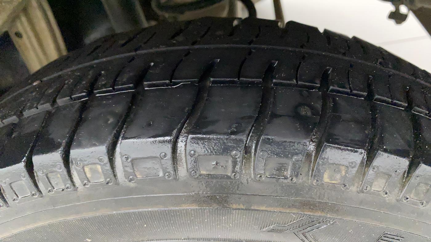 2014 Maruti Alto 800 LXI, Petrol, Manual, 86,350 km, Left Rear Tyre Tread