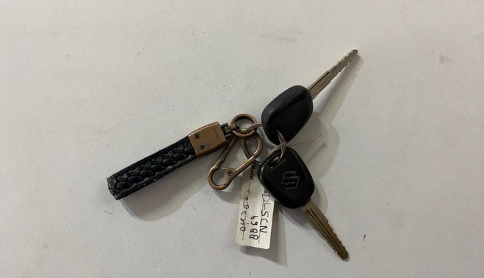 2017 Maruti Celerio VXI CNG, CNG, Manual, 83,364 km, Key Close Up