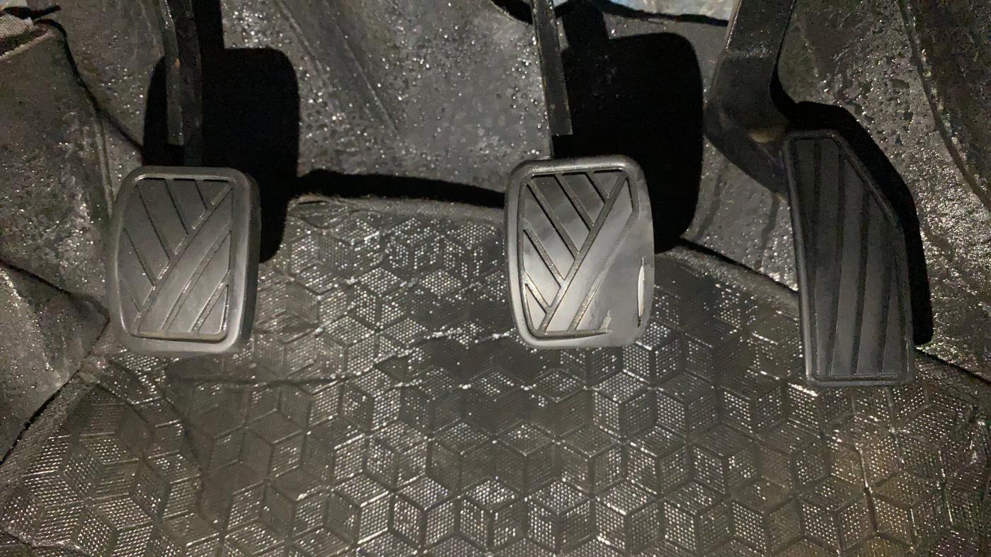 2017 Maruti Celerio VXI CNG, CNG, Manual, 83,425 km, Pedals