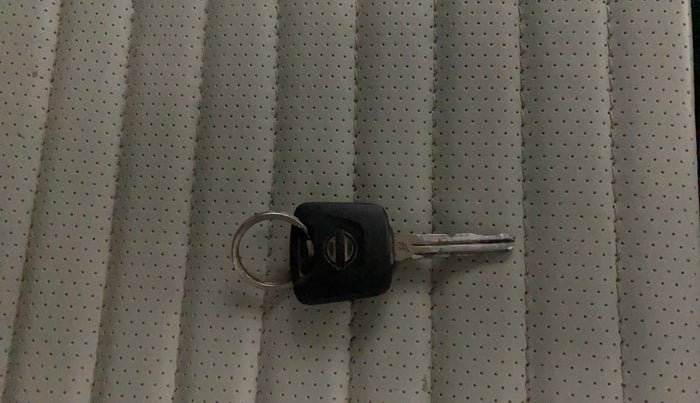 2023 Nissan MAGNITE XE, Petrol, Manual, 60,570 km, Key Close Up