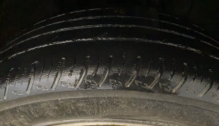 2023 Nissan MAGNITE XE, Petrol, Manual, 60,570 km, Right Front Tyre Tread