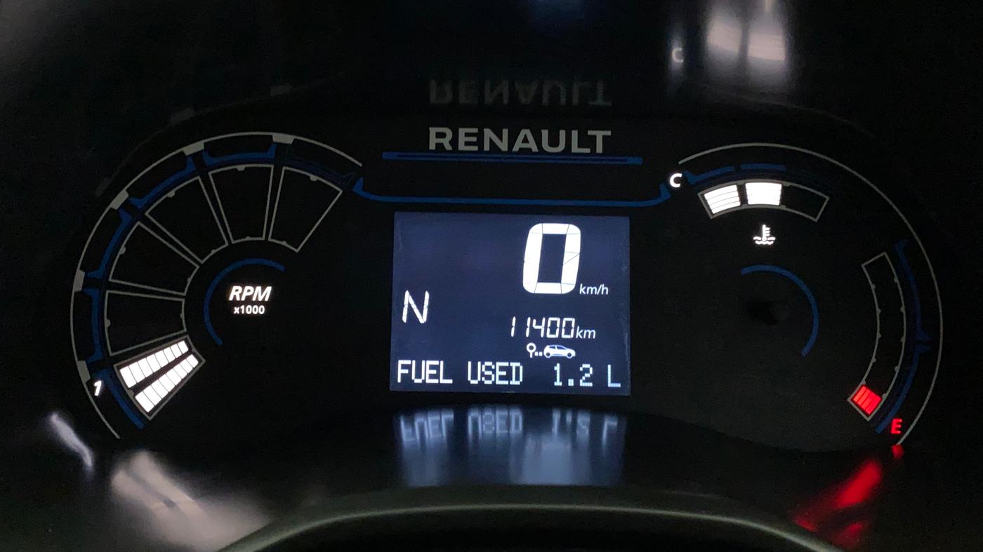 2021 Renault TRIBER RXZ AMT DUAL TONE, Petrol, Automatic, 11,400 km, Odometer Image