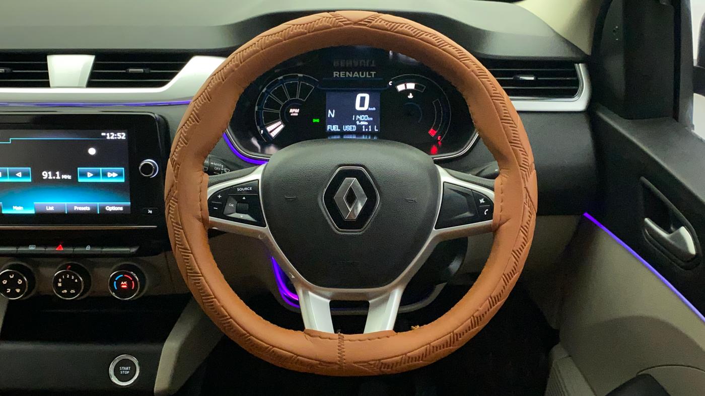 2021 Renault TRIBER RXZ AMT DUAL TONE, Petrol, Automatic, 11,400 km, Steering Wheel Close Up