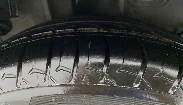 2019 Tata Tiago XZ PETROL, CNG, Manual, 65,225 km, Right Rear Tyre Tread