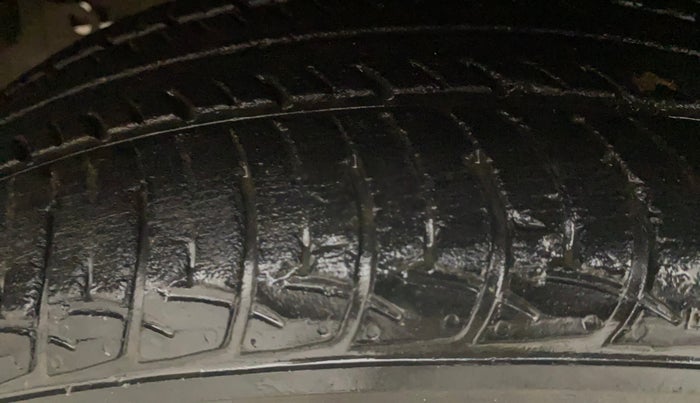 2015 Maruti Celerio VXI AMT, Petrol, Automatic, 53,448 km, Left Front Tyre Tread