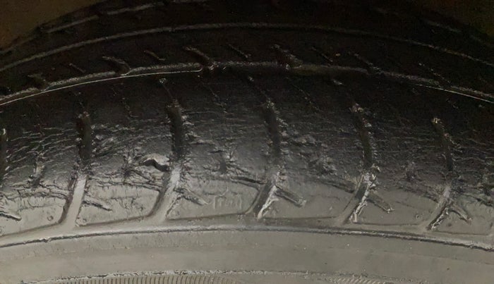 2015 Maruti Celerio VXI AMT, Petrol, Automatic, 53,448 km, Right Front Tyre Tread