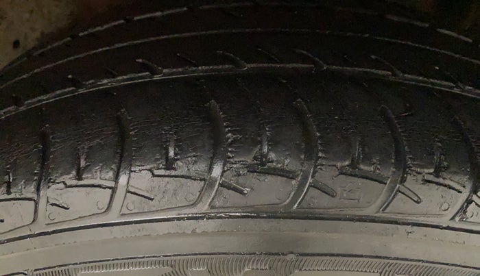 2015 Maruti Celerio VXI AMT, Petrol, Automatic, 53,448 km, Left Rear Tyre Tread
