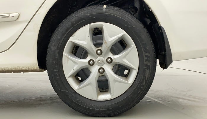 2016 Hyundai Verna FLUIDIC 4S 1.4 VTVT, Petrol, Manual, 65,099 km, Left Rear Wheel