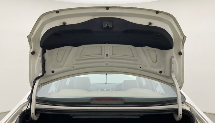 2016 Hyundai Verna FLUIDIC 4S 1.4 VTVT, Petrol, Manual, 65,099 km, Boot Door Open