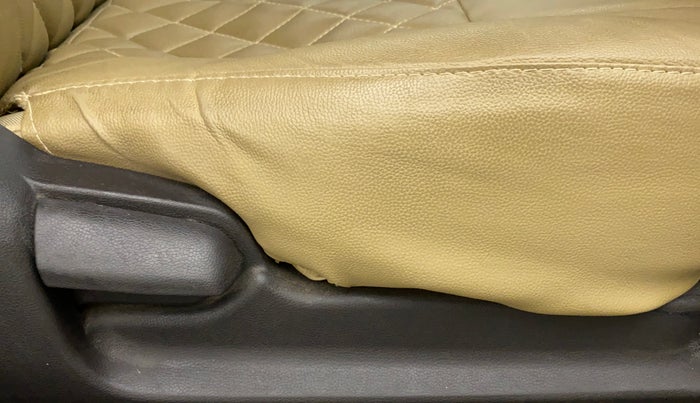 2016 Hyundai Verna FLUIDIC 4S 1.4 VTVT, Petrol, Manual, 65,099 km, Driver Side Adjustment Panel