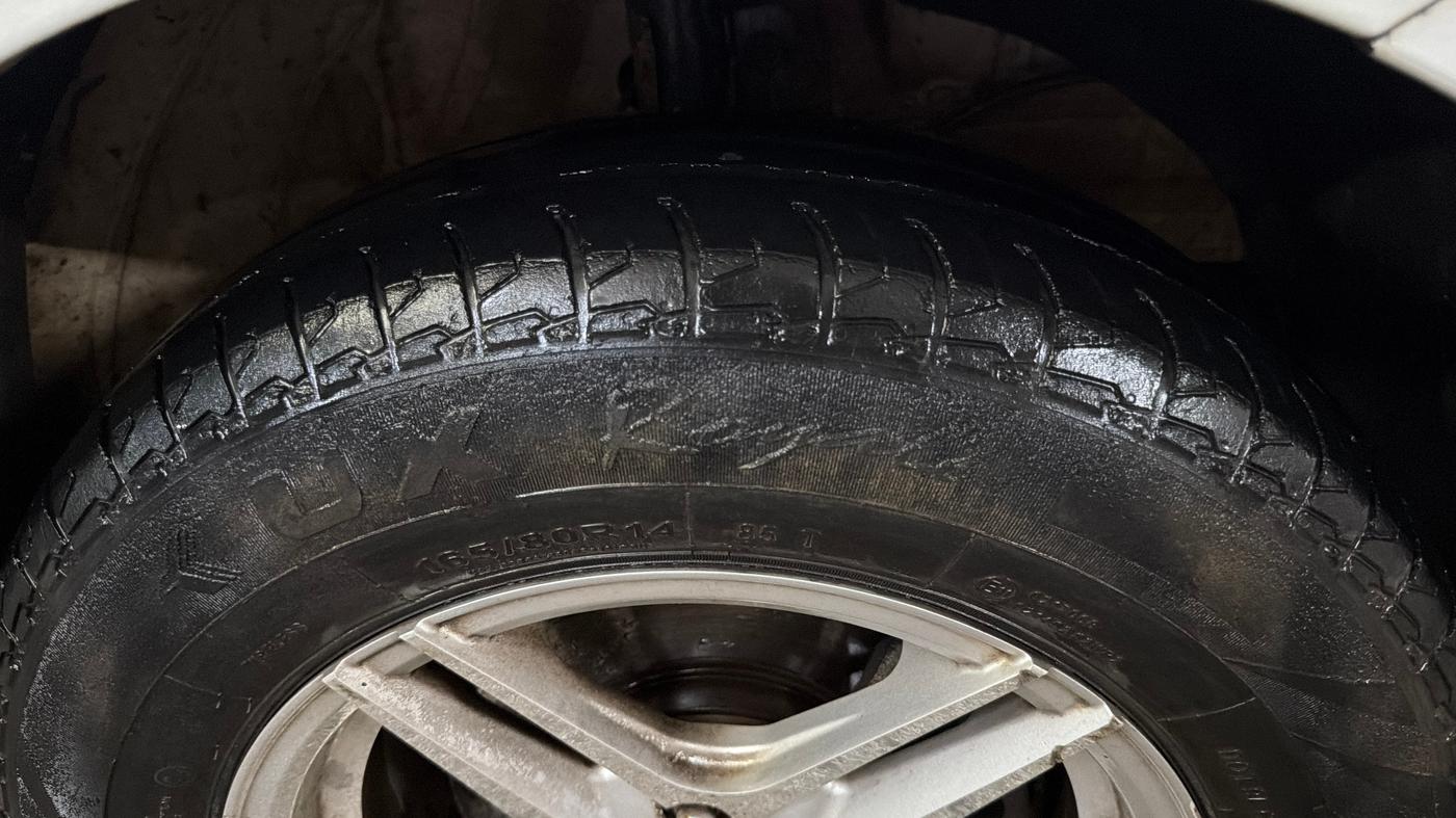 2021 Maruti Swift VXI, Petrol, Manual, 57,433 km, Right Front Tyre Tread
