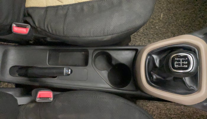 2017 Hyundai Grand i10 SPORTZ 1.2 KAPPA VTVT, Petrol, Manual, 50,031 km, Gear Lever