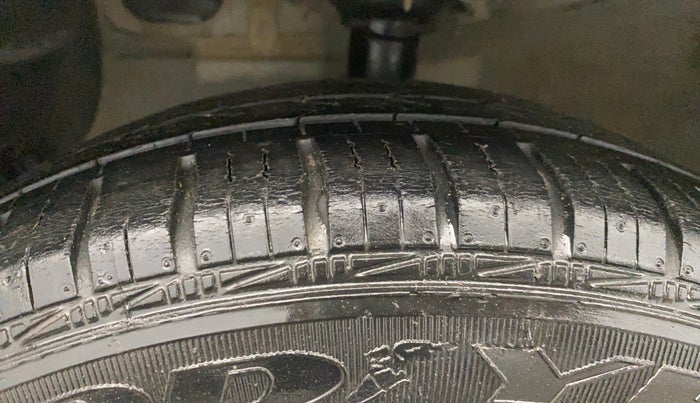 2017 Hyundai Grand i10 SPORTZ 1.2 KAPPA VTVT, Petrol, Manual, 50,031 km, Left Front Tyre Tread