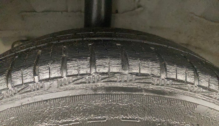 2017 Hyundai Grand i10 SPORTZ 1.2 KAPPA VTVT, Petrol, Manual, 50,031 km, Right Rear Tyre Tread