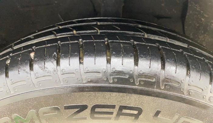 2021 Hyundai AURA S 1.2 CNG, CNG, Manual, 6,916 km, Right Front Tyre Tread