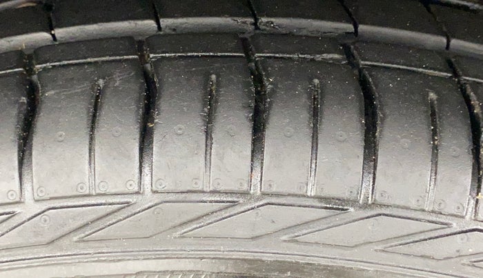 2023 Tata NEXON XZA PLUS PETROL, Petrol, Automatic, 16,237 km, Left Front Tyre Tread