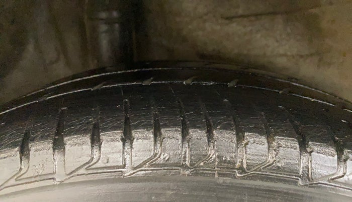 2019 Honda Jazz 1.2L I-VTEC VX CVT, Petrol, Automatic, 49,309 km, Right Rear Tyre Tread