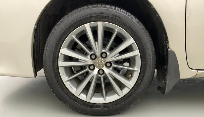 2015 Toyota Corolla Altis VL AT, Petrol, Automatic, 88,494 km, Left Front Wheel