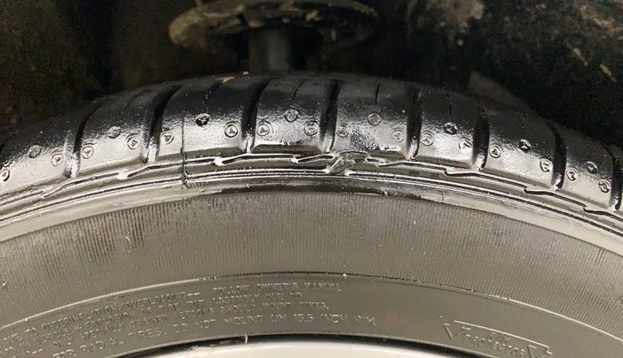 2018 Maruti Baleno ALPHA CVT PETROL 1.2, Petrol, Automatic, 40,456 km, Right Front Tyre Tread