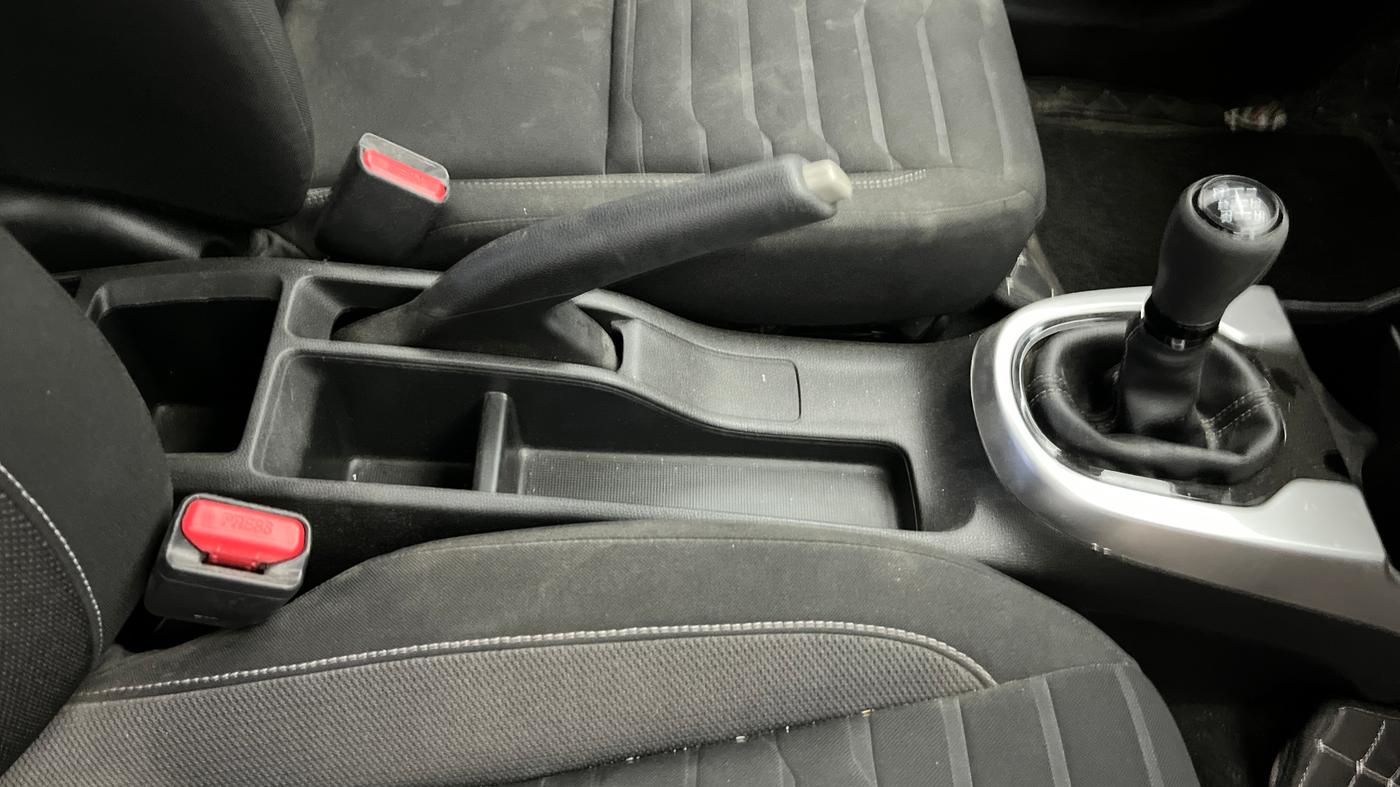2021 Honda WR-V 1.2L I-VTEC SV MT, Petrol, Manual, 43,302 km, Gear Lever
