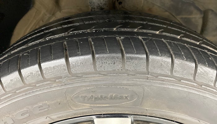 2019 MG HECTOR SHARP 2.0 DIESEL, Diesel, Manual, 26,306 km, Right Front Tyre Tread