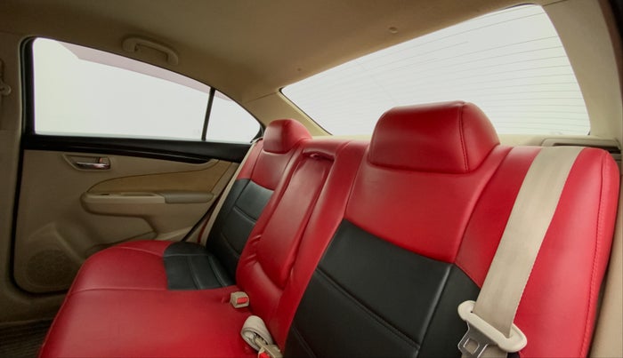 2015 Maruti Ciaz VXI, Petrol, Manual, 1,02,597 km, Right Side Rear Door Cabin