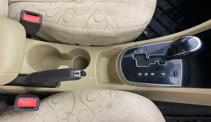 2013 Hyundai Verna FLUIDIC 1.6 VTVT SX OPT AT, Petrol, Automatic, 69,066 km, Gear Lever