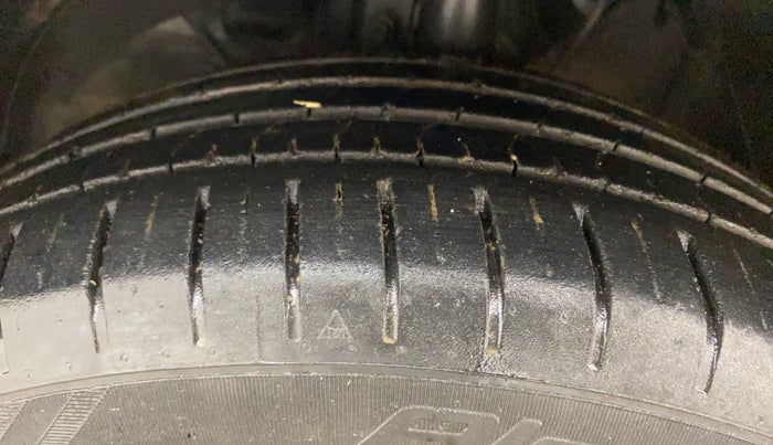 2021 Maruti Baleno ZETA CVT PETROL 1.2, Petrol, Automatic, 46,278 km, Left Front Tyre Tread