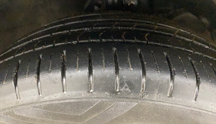 2021 Maruti Baleno ZETA CVT PETROL 1.2, Petrol, Automatic, 46,278 km, Right Front Tyre Tread