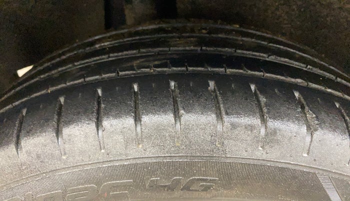 2021 Maruti Baleno ZETA CVT PETROL 1.2, Petrol, Automatic, 46,278 km, Right Rear Tyre Tread