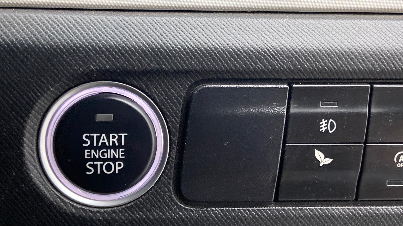 2022 Tata PUNCH ACCOMPLISHED MT, Petrol, Manual, 33,885 km, Keyless Start/ Stop Button