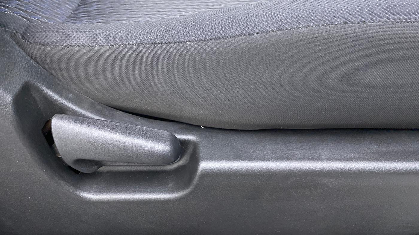 2013 Maruti Wagon R Stingray VXI, Petrol, Manual, 39,299 km, Driver Side Adjustment Panel