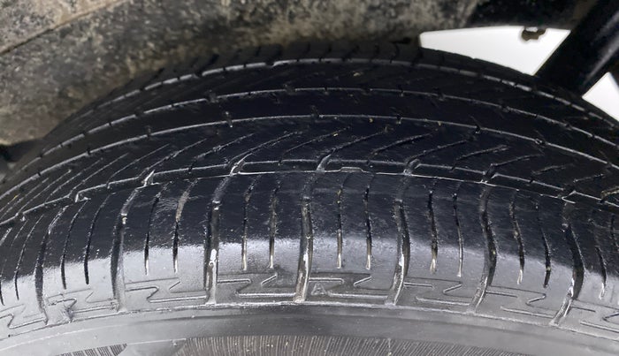 2013 Maruti Wagon R Stingray VXI, Petrol, Manual, 39,299 km, Left Rear Tyre Tread