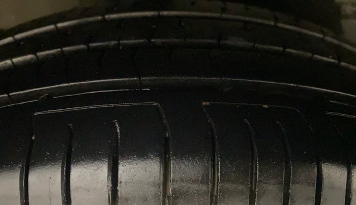 2014 Maruti Celerio VXI, Petrol, Manual, 81,939 km, Right Rear Tyre Tread