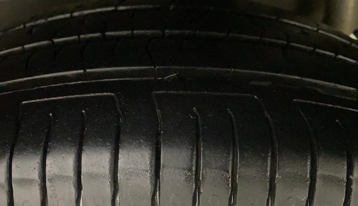 2014 Maruti Celerio VXI, Petrol, Manual, 81,939 km, Left Rear Tyre Tread