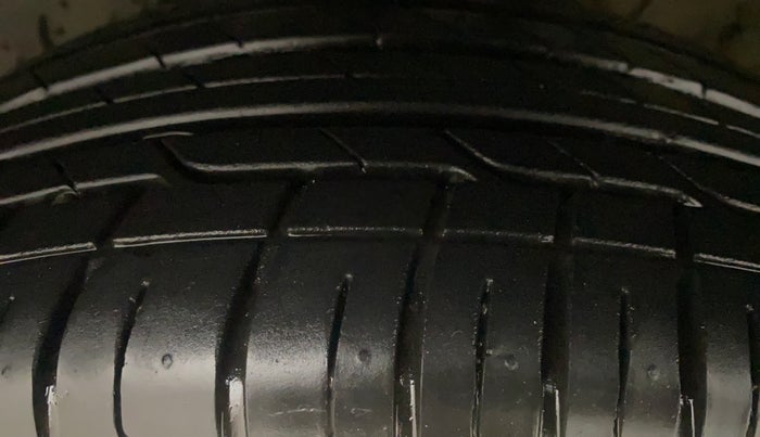 2021 Hyundai VENUE SX PLUS 1.0 TURBO DCT, Petrol, Automatic, 47,760 km, Left Front Tyre Tread