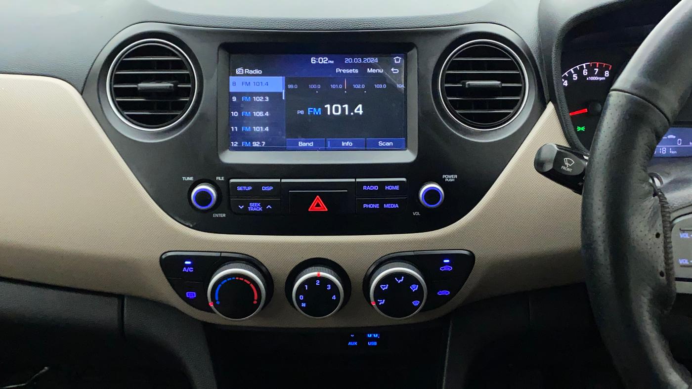 2017 Hyundai Grand i10 SPORTZ (O) 1.2 KAPPA VTVT, Petrol, Manual, 53,261 km, Air Conditioner