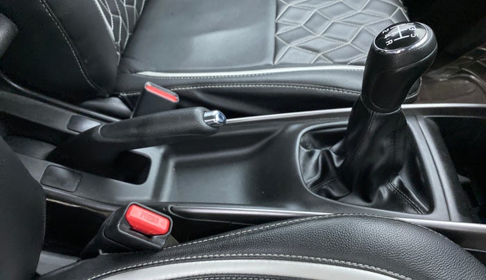 2019 Maruti Baleno ZETA PETROL 1.2, Petrol, Manual, 24,435 km, Gear Lever