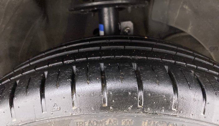 2019 Maruti Baleno ZETA PETROL 1.2, Petrol, Manual, 24,435 km, Right Front Tyre Tread