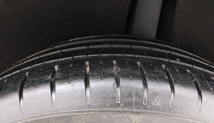 2019 Maruti Baleno ZETA PETROL 1.2, Petrol, Manual, 24,435 km, Left Rear Tyre Tread