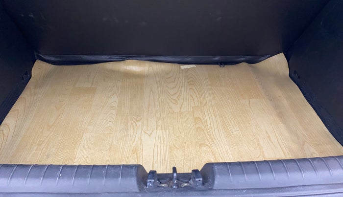 2021 Hyundai NEW I20 ASTA (O) 1.2 MT, Petrol, Manual, 26,302 km, Boot Inside