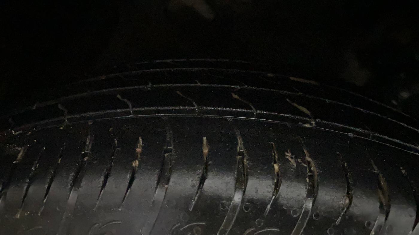 2023 Maruti BREZZA ZXI SMART HYBRID , Petrol, Manual, 39,187 km, Left Front Tyre Tread