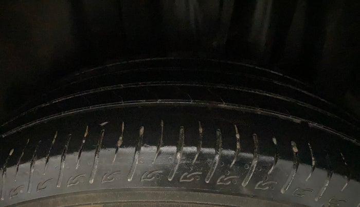 2023 Maruti BREZZA ZXI SMART HYBRID , Petrol, Manual, 39,187 km, Left Rear Tyre Tread