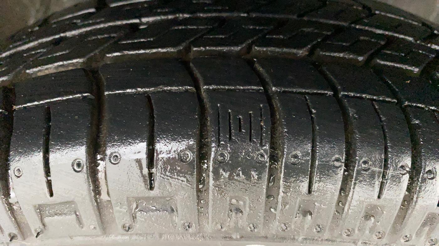 2017 Maruti Alto 800 LXI, Petrol, Manual, 15,729 km, Right Front Tyre Tread