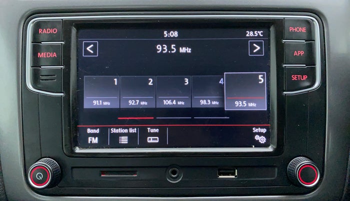 2021 Volkswagen Polo HIGHLINE PLUS 1.0 TSI AT, Petrol, Automatic, 22,155 km, Touchscreen Infotainment System