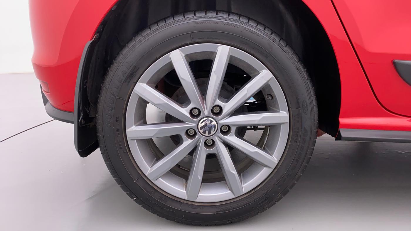 2021 Volkswagen Polo HIGHLINE PLUS 1.0 TSI AT, Petrol, Automatic, 22,155 km, Right Rear Wheel