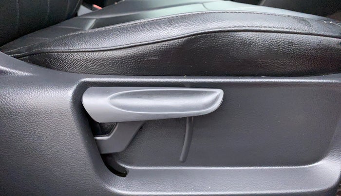 2021 Volkswagen Polo HIGHLINE PLUS 1.0 TSI AT, Petrol, Automatic, 22,155 km, Driver Side Adjustment Panel